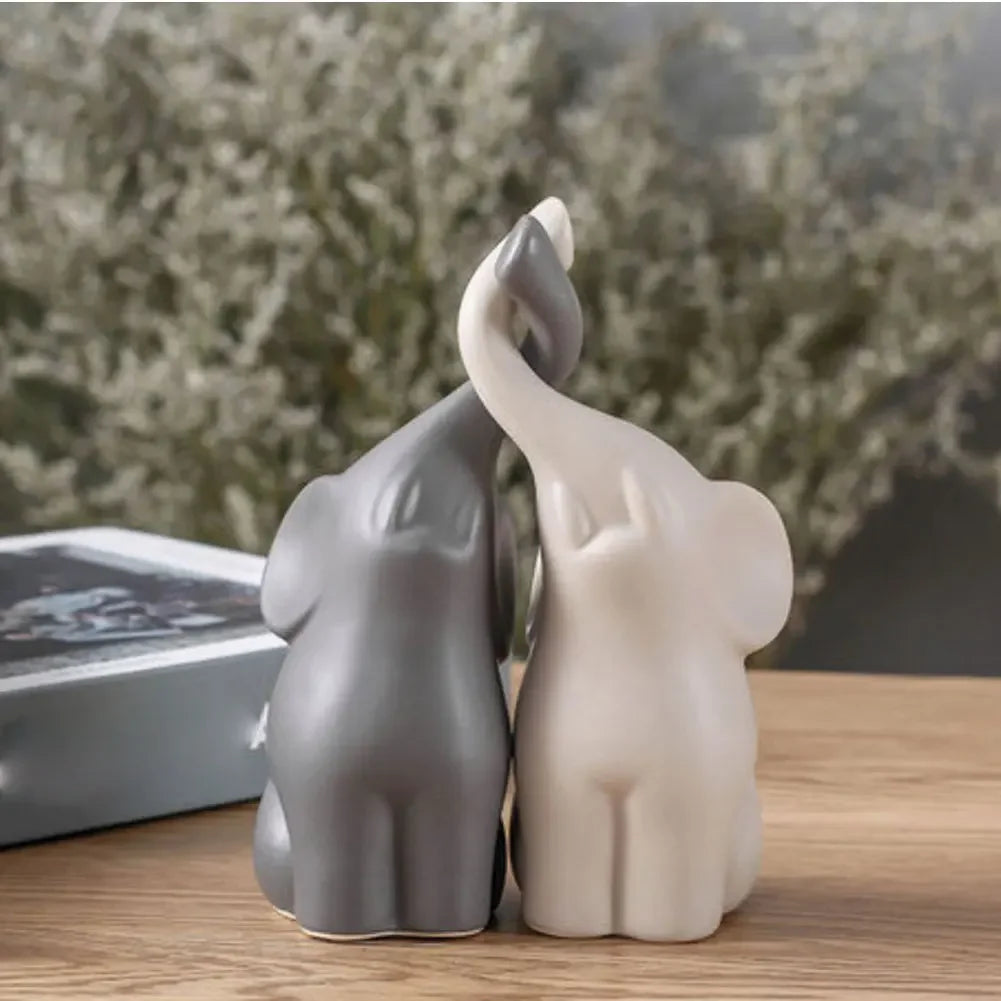 Casal de Elefantes Decorativos Premium – Símbolo de Amor, Prosperidade e Elegância 🐘❤️✨🏡🍀