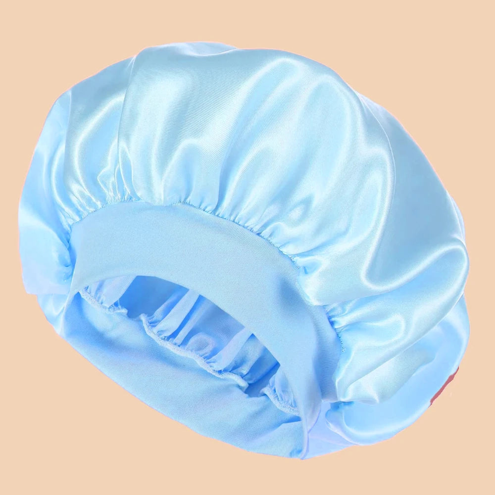 Touca de Banho Feminina de Cetim Lisa com Aba Larga (1 unidade), Ideal para Uso Diário.