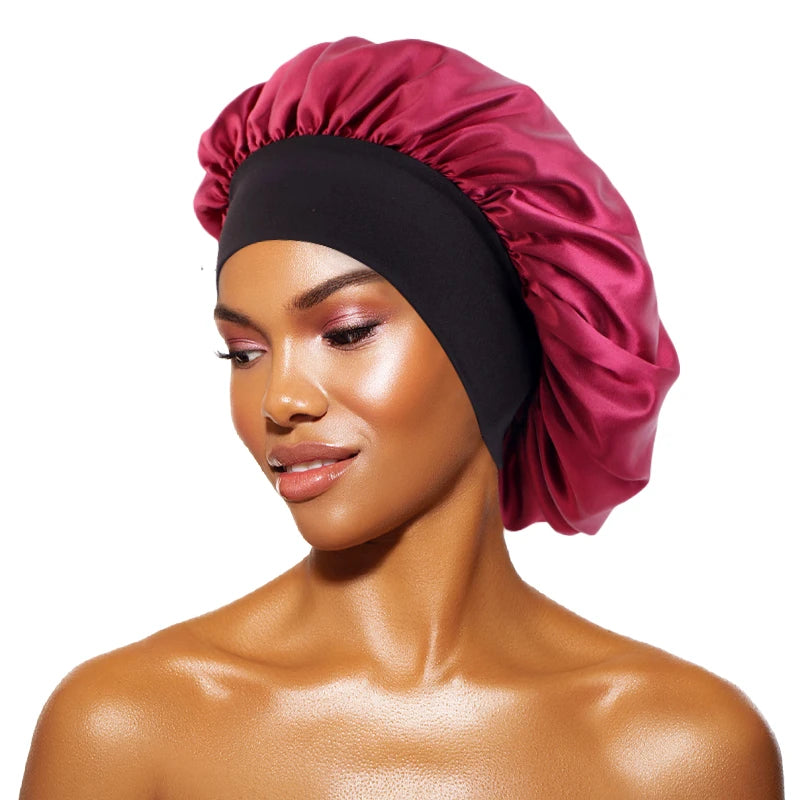 Touca feminina de cetim lisa com aba larga, ideal para dormir, tomar banho ou como touca noturna.