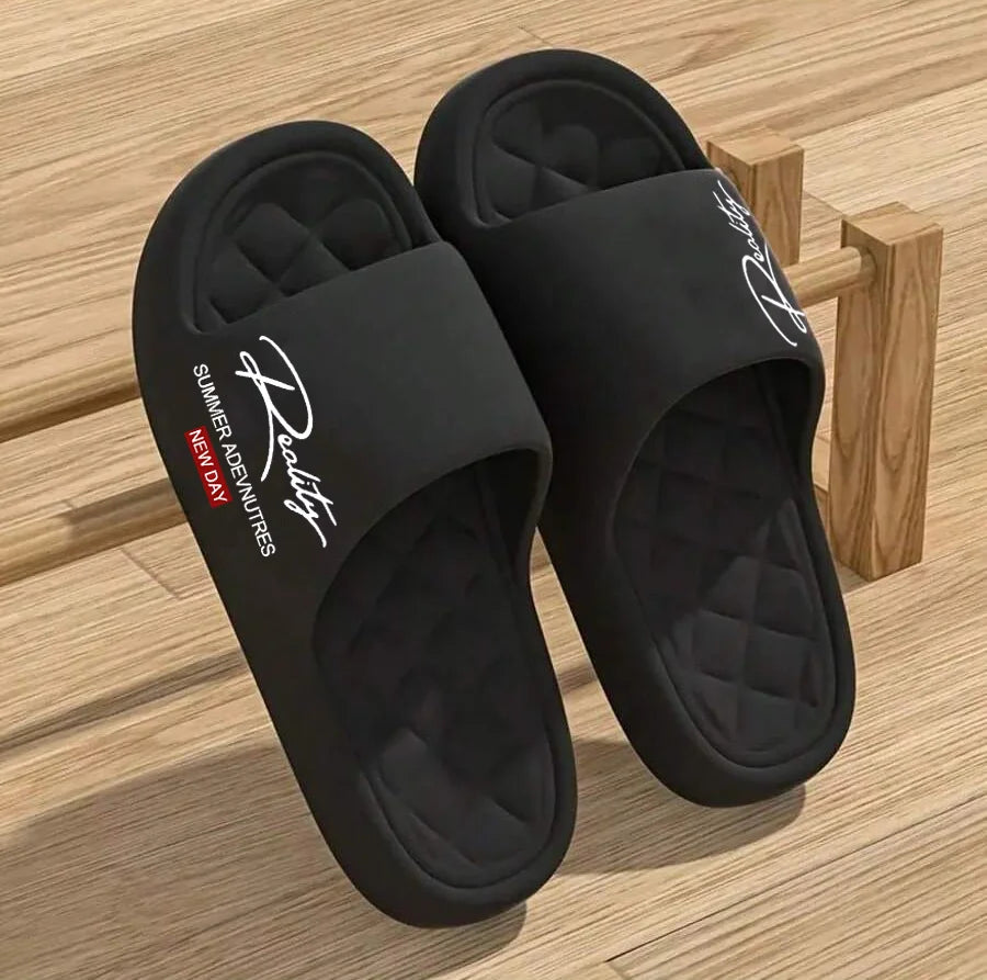 Chinelo masculino de verão em EVA com design inovador, macio e leve, ideal para uso em casa ou ao ar livre.