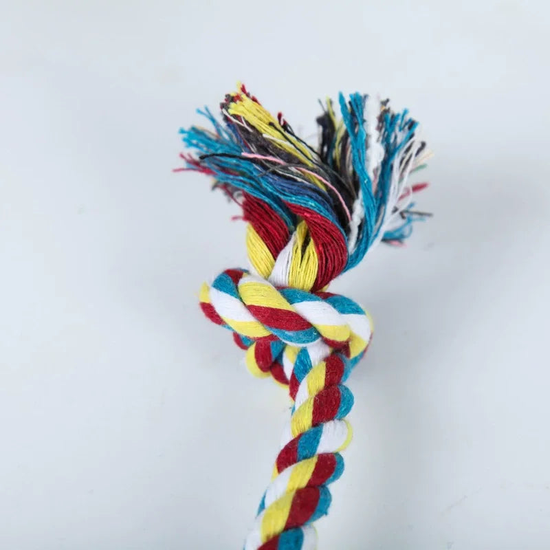 Brinquedo colorido de algodão com nó duplo para cães, corda resistente para mastigar e limpar os dentes.