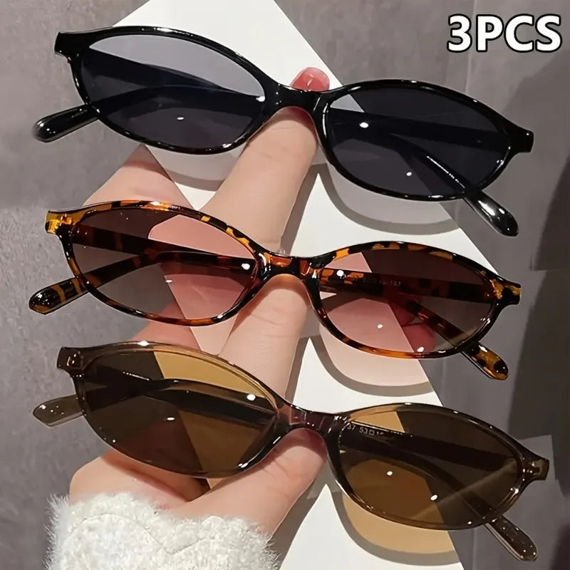 Conjunto de 3 pares de óculos femininos da moda para inverno e verão. Óculos perfeitos para uso diário e para fotos.