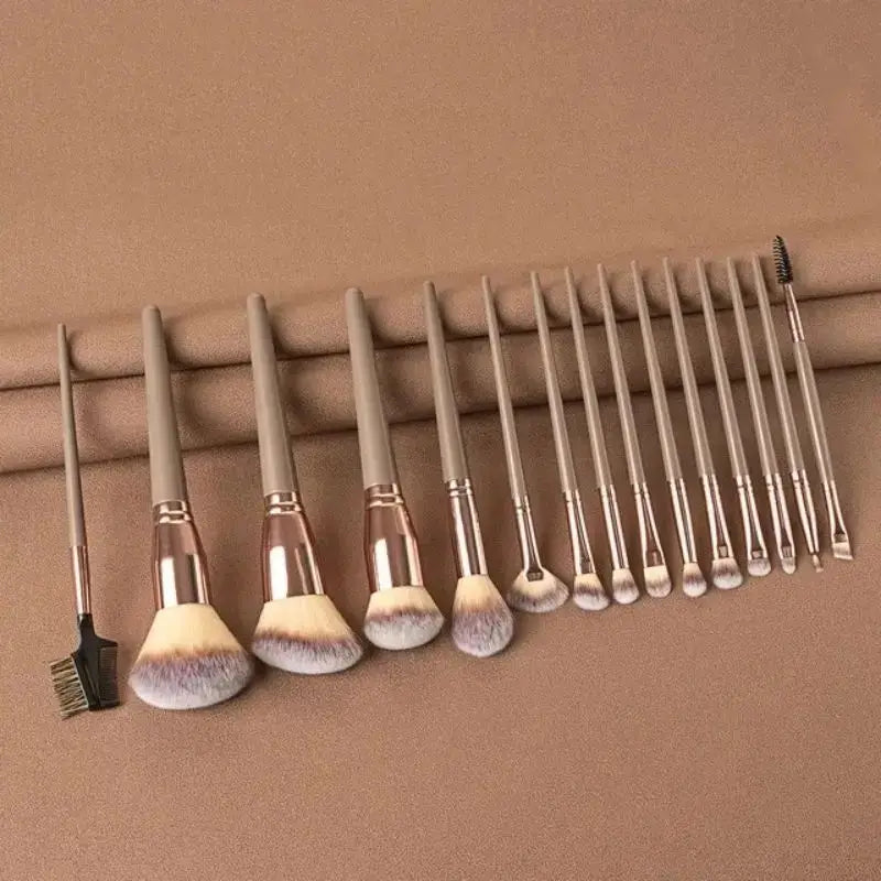 Conjunto de Pincéis de Maquiagem Macios e Fofos Profissionais para Base, Pó e Sombra, Estilo Kabuki