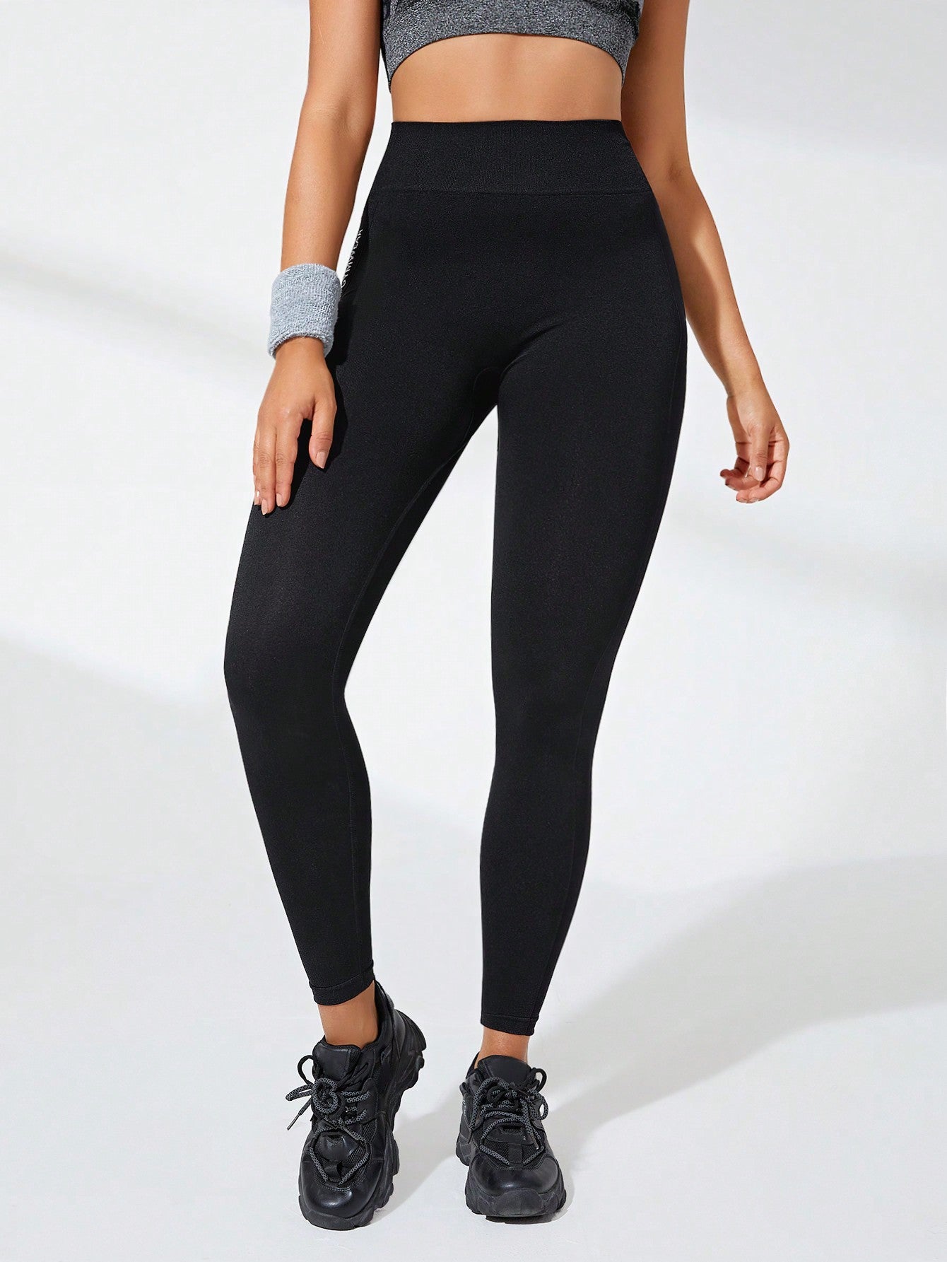 Leggings femininas de cintura alta, macias, com controle abdominal, modeladoras, pretas, para ioga, treino e corrida.