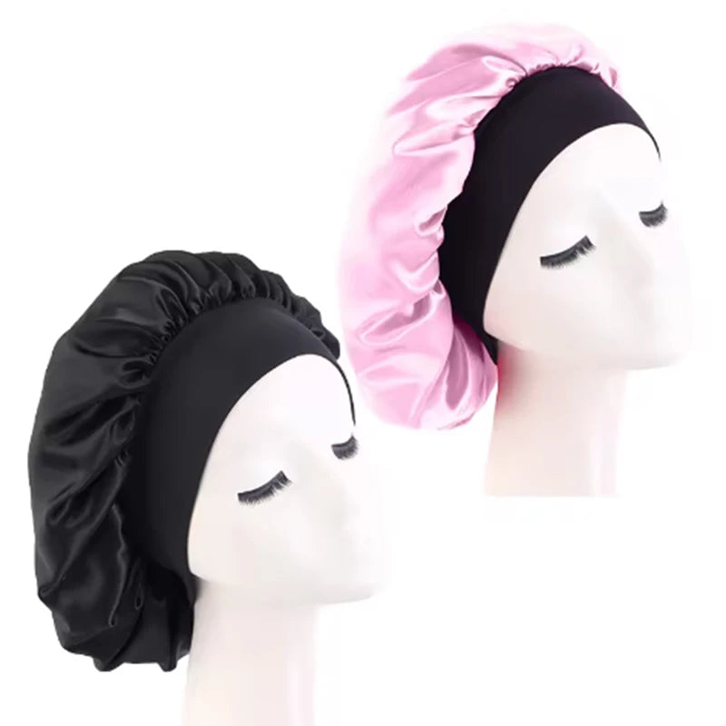 Touca feminina de cetim lisa com aba larga, ideal para dormir, tomar banho ou como touca noturna.