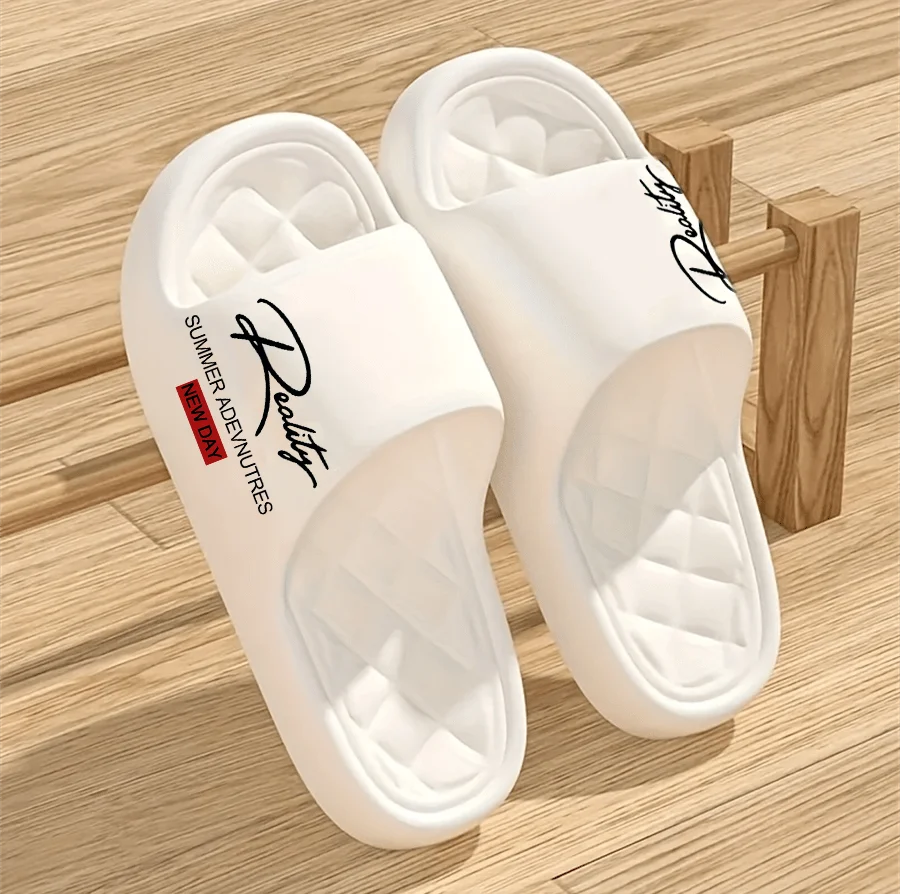 Chinelo masculino de verão em EVA com design inovador, macio e leve, ideal para uso em casa ou ao ar livre.