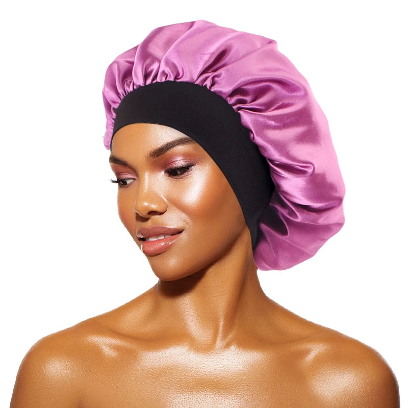 Touca feminina de cetim lisa com aba larga, ideal para dormir, tomar banho ou como touca noturna.